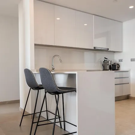 Blue Sunset Cliffs Apartment