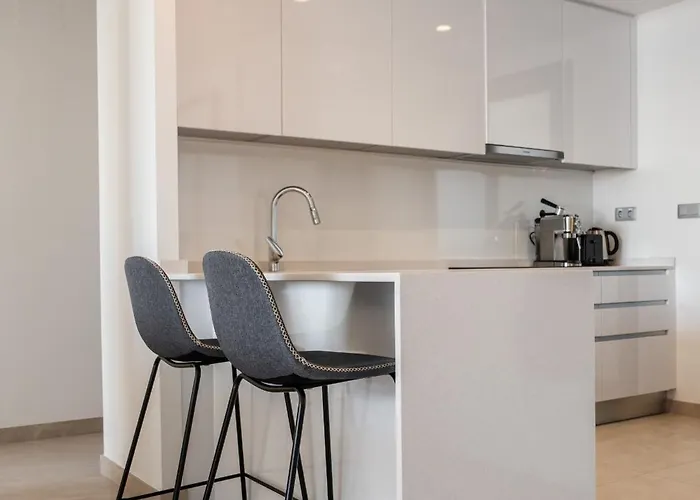 Blue Sunset Cliffs Apartment